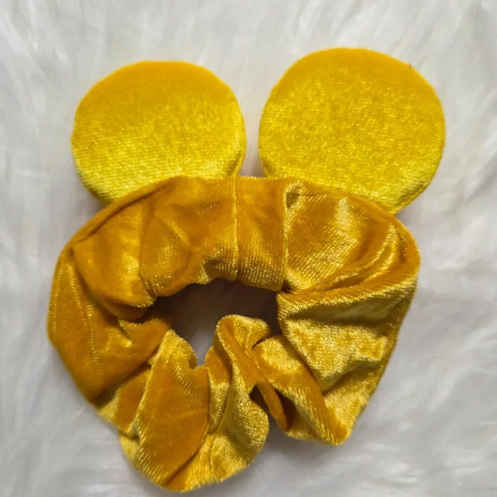 Disney Winnie the Pooh Scrunchie